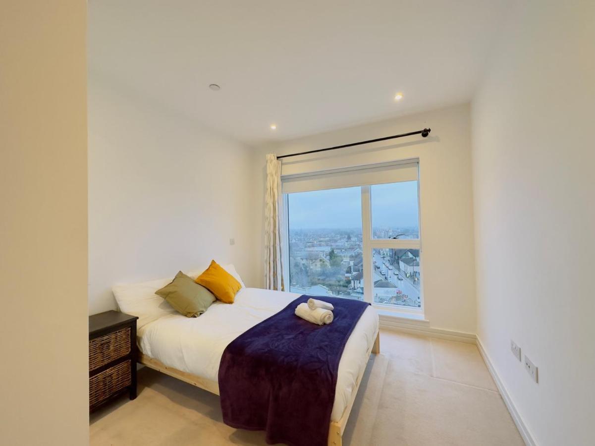 شقة Luxurious Comfy Penthouse - Steps To East Croydon Train Station - Views المظهر الخارجي الصورة